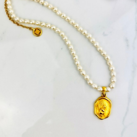 📿 VINTAGE GIVENCHY  PEARL NECKLACE - Picture 10 of 13